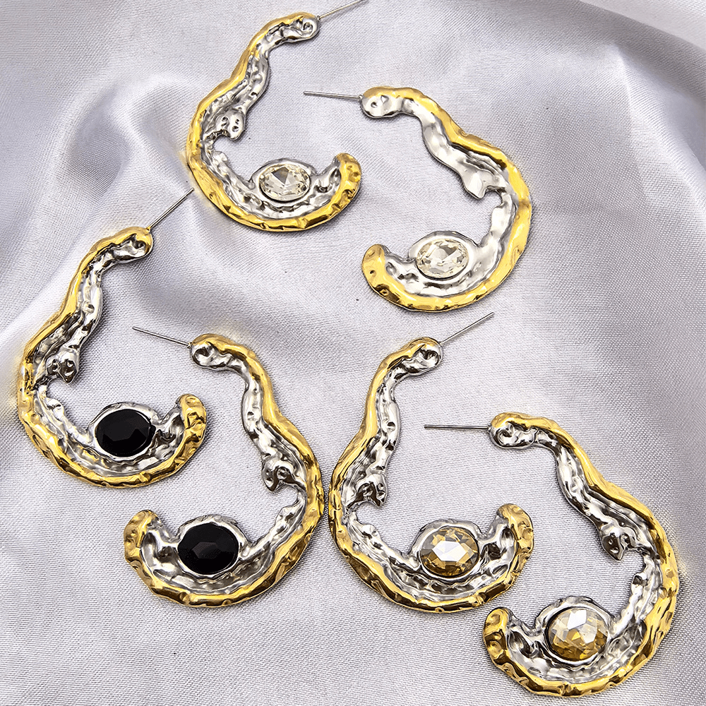 Créoles martelées bicolores or et argent avec cristal à facettes