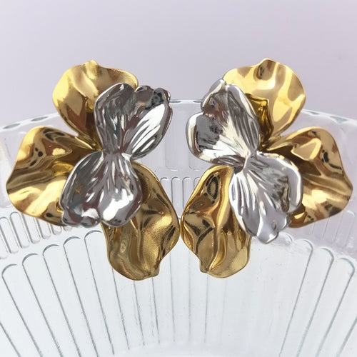 Boucles d'oreilles papillon bicolore détail ailes texturées